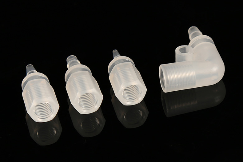 Runze Barb-to-Female Adapter