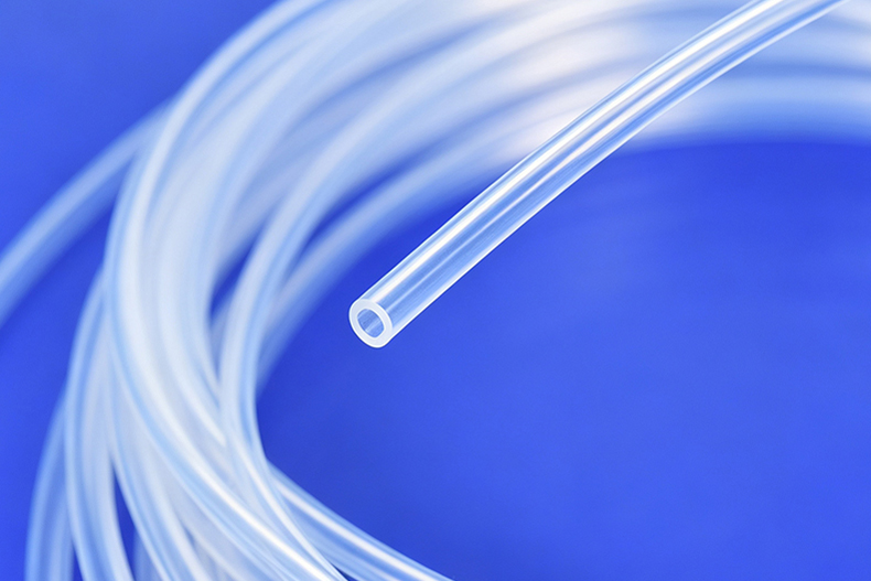 RUNZE transparent PFA tube for high-purity fluid transfer