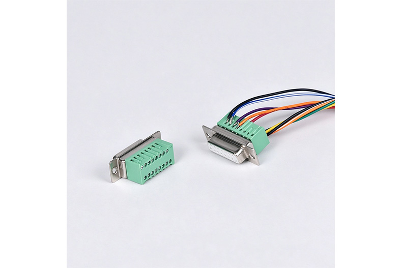 DB15 female screw terminal connectors with and without wiring